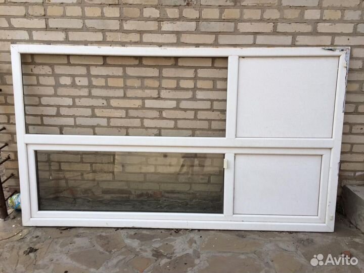 Пластиковая дверь