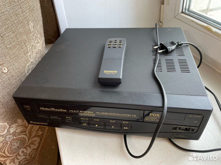 Видеомагнитофон panasonic
