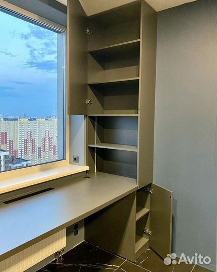 Рабочая зона у окна на заказ