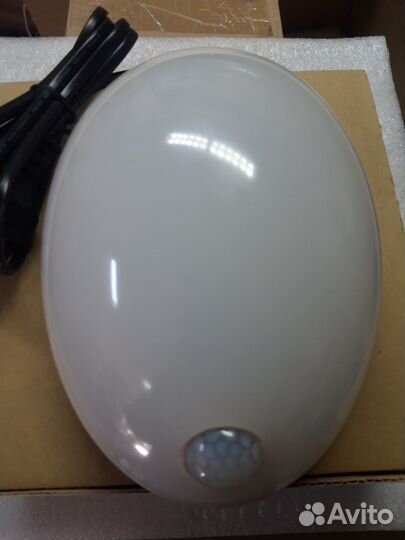 Лампа светодиодная с датчиком движения