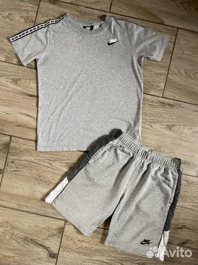 Комплект Nike на мальчика 147-158 см