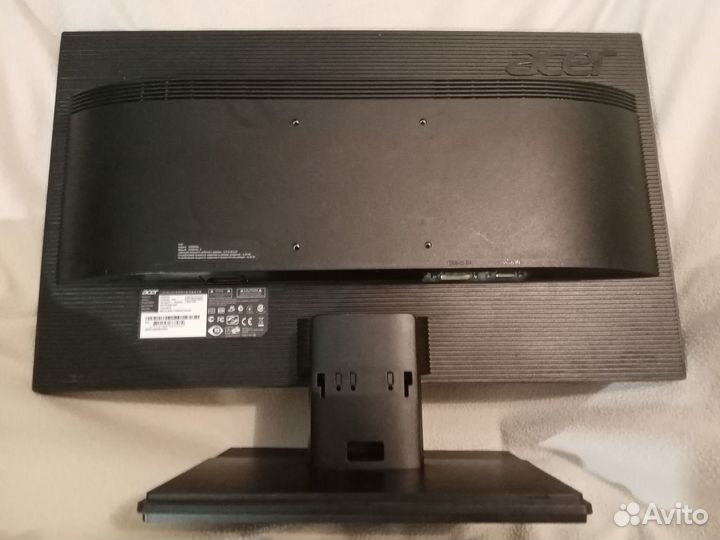 Мониторы acer V226 MGL, ViewSoniс, Samsung 721N