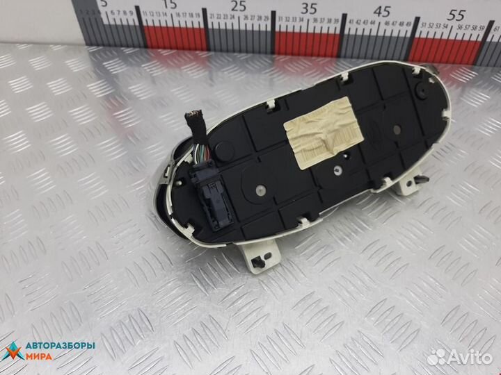 Щиток приборов (приборная панель) Ford Fiesta