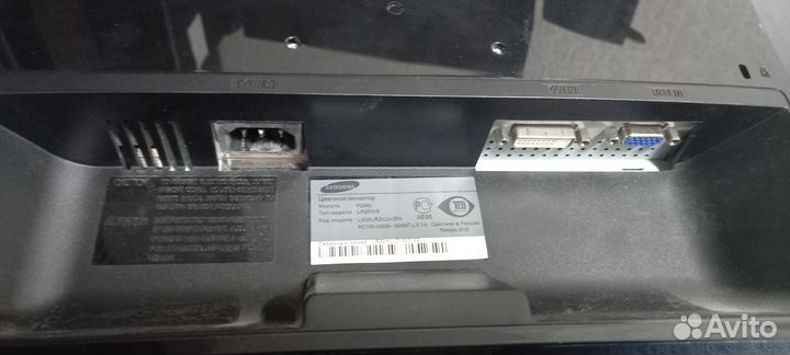 Монитор samsung