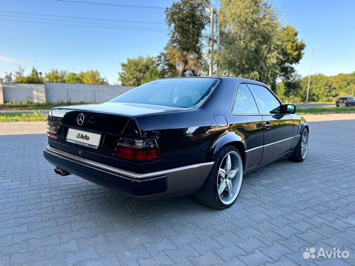 Mercedes-Benz W124 2.3 МТ, 1987, 250 000 км