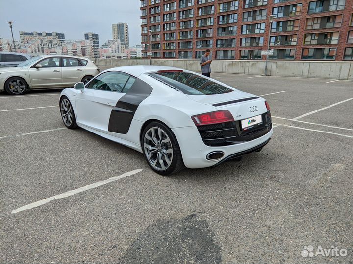 Audi R8 5.2 AMT, 2011, 57 247 км