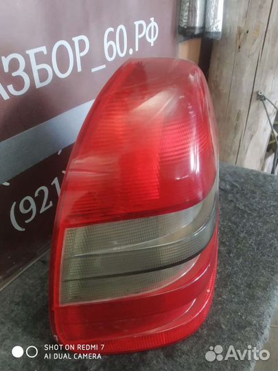 Mercedes W202 задний фонарь левый