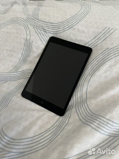 iPad mini (Wi-Fi + Cellular)