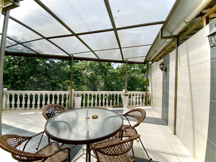 3-к. квартира, 101 м², 2/7 эт.