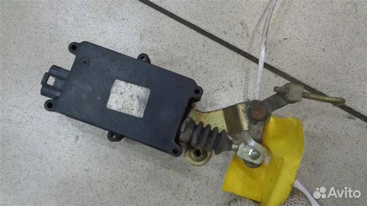 Активатор замка двери передней правой Hyundai Gal