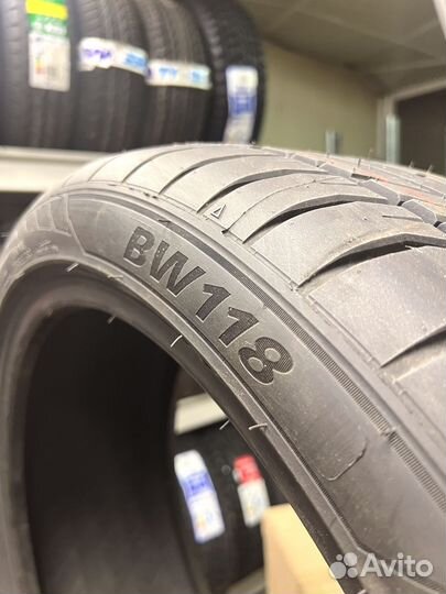 Bearway BW118 225/40 R19 112T