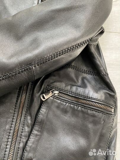 Куртка кожаная женская 42 s