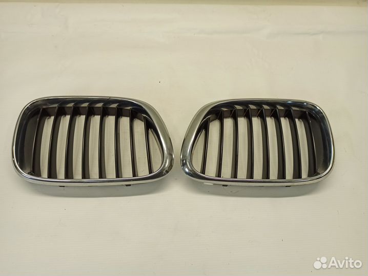 Решетки капота BMW X5 E53