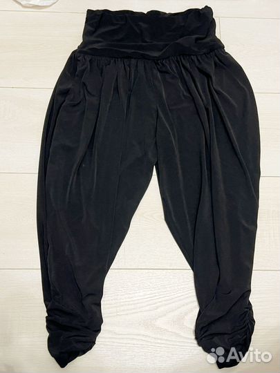 Леггинсы и капри на 42-44 размер б/у