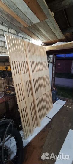 Настенная вешалка 