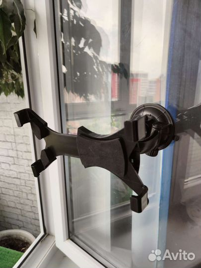 Держатель для телефона в машину