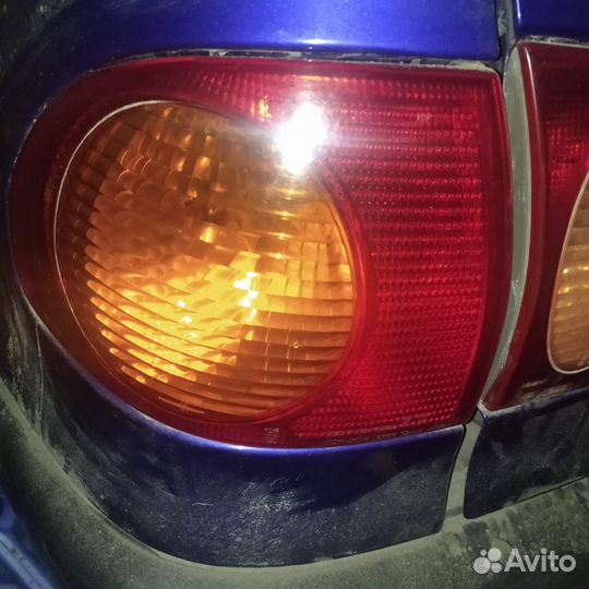 Фонарь задний левый наружный