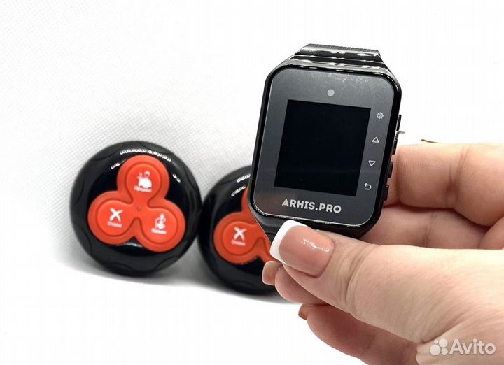 Кнопка вызова официанта с часами для кафе, баров