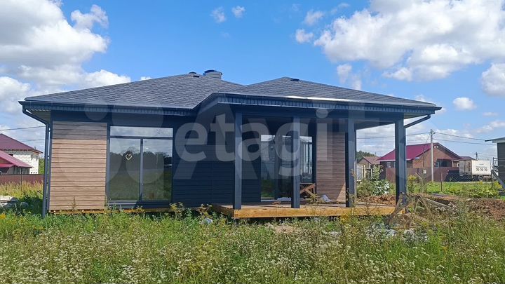 Дом 105,5 м² на участке 8,5 сот.