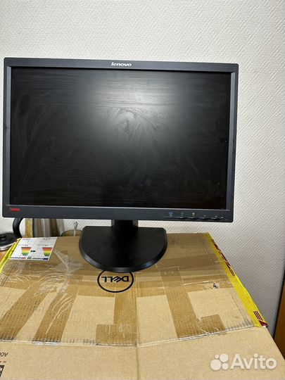 Монитор lenovo thinkvision