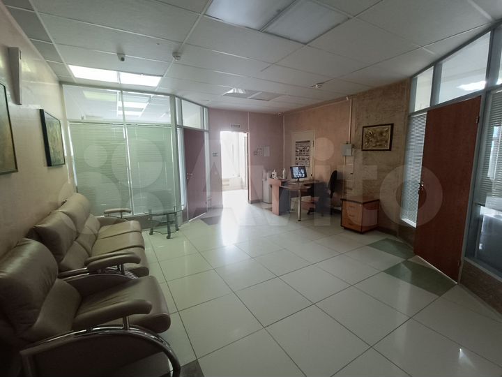 Офис, 660 м²