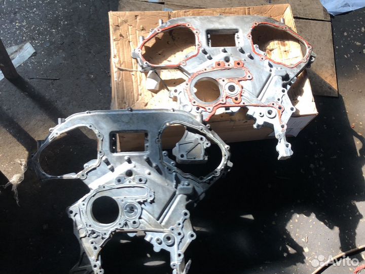 Передняя крышка Infiniti FX35 VQ35HR