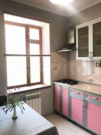 2-к. квартира, 44 м², 3/3 эт.