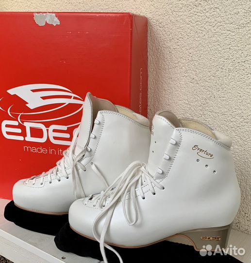 Фигурные коньки edea
