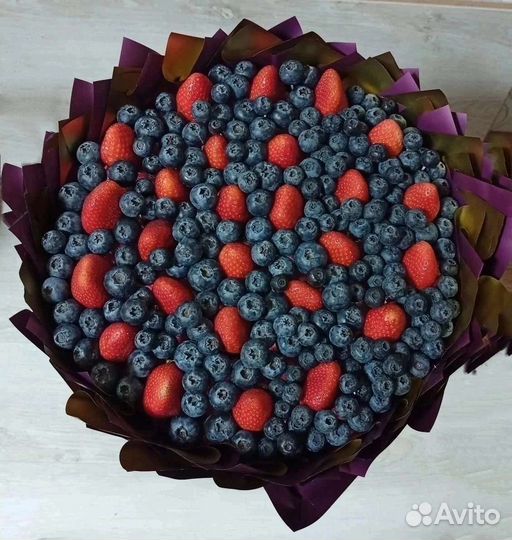 Съедобные букеты из ягод