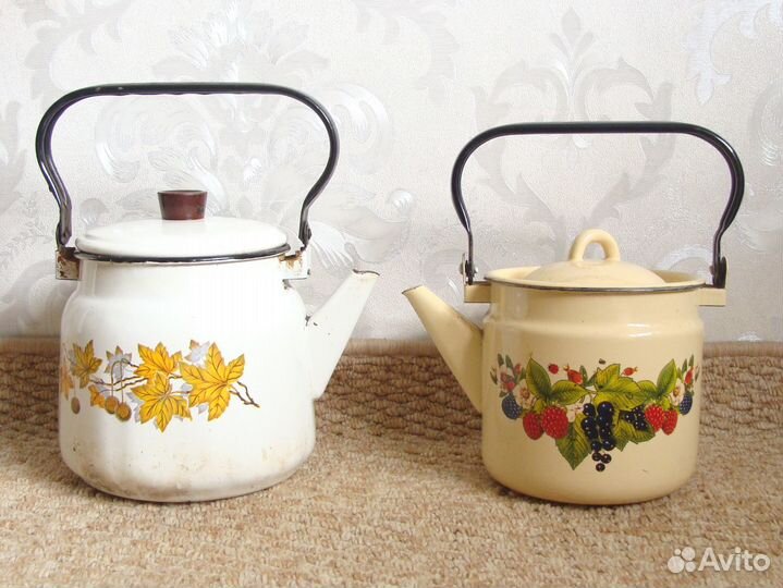 Закатки, чайники, кастрюля, ножи, вилки