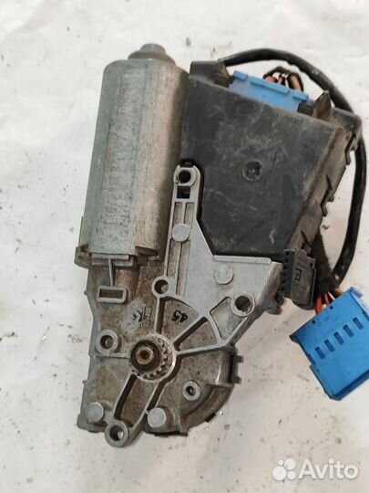Моторчик люка Volkswagen Passat B5