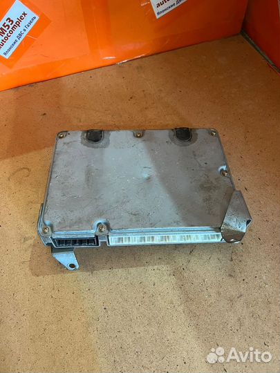 Блок управления двс 2JZ-GE 4WD (8966153410) Toyota