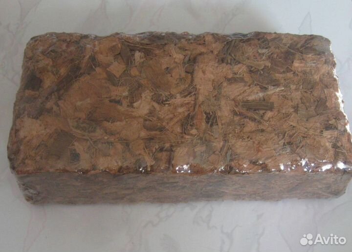 Кокосовые чипсы, дубовый опад