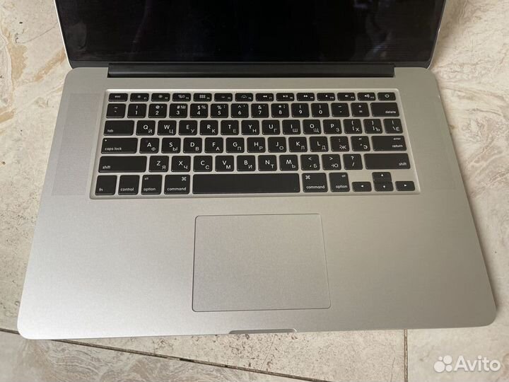 Macbook pro 15 2.6GHz, 8GB, 512GB retina A1398