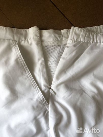 Шорты белого цвета Reebok, размер S