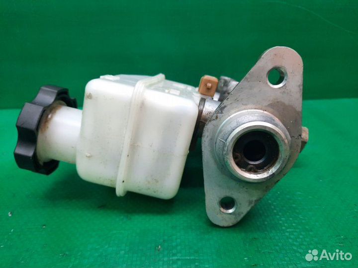 Главный тормозной цилиндр Hyundai Elantra Xd седан