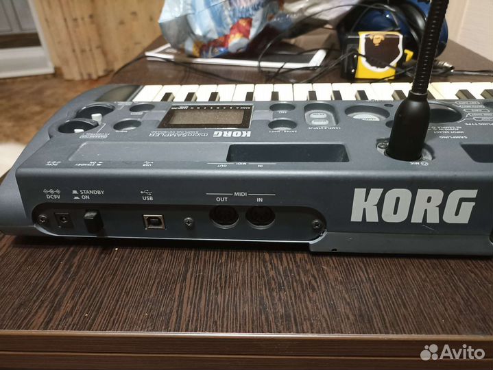 Синтезатор Korg microsampler