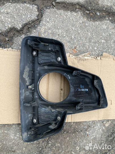 Окантовка птф Toyota Hilux 8