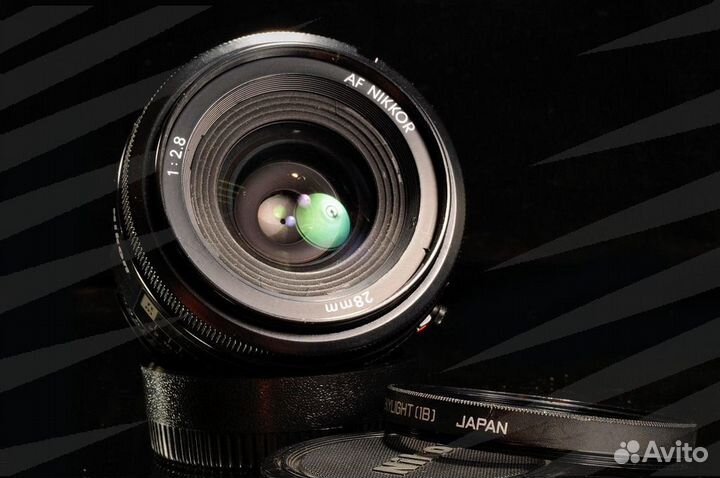 NIkon AF 28mm 2.8 / 5128