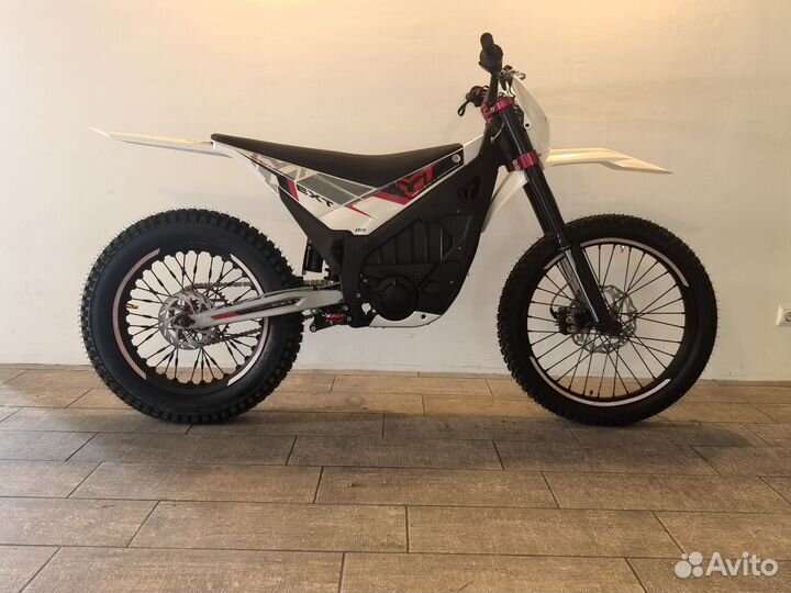 Arctic leopard snow ex800