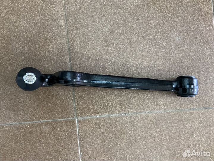 Рычаг передний правый Toyota Duet