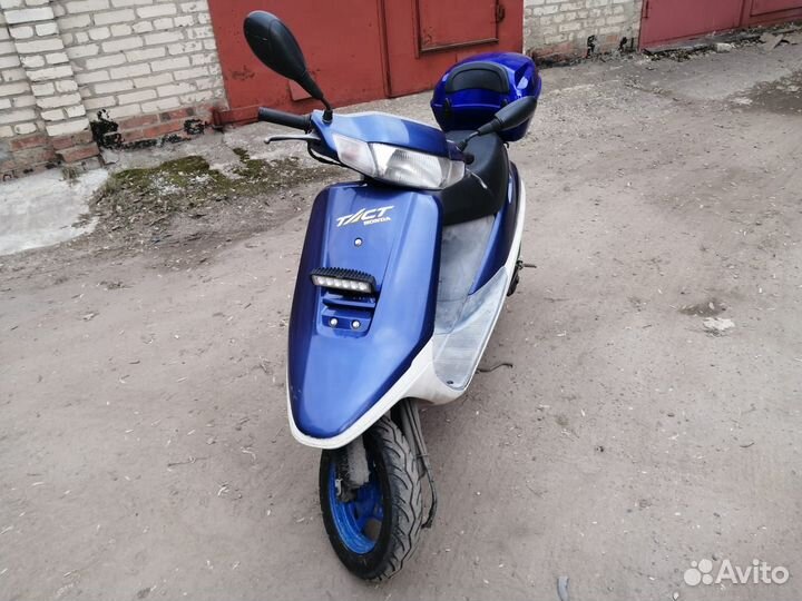 Мопед Honda Tact 24