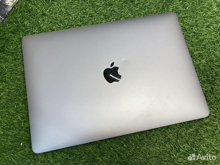 MacBook Air 13 2020 M1 (русская раскладка) Покупка