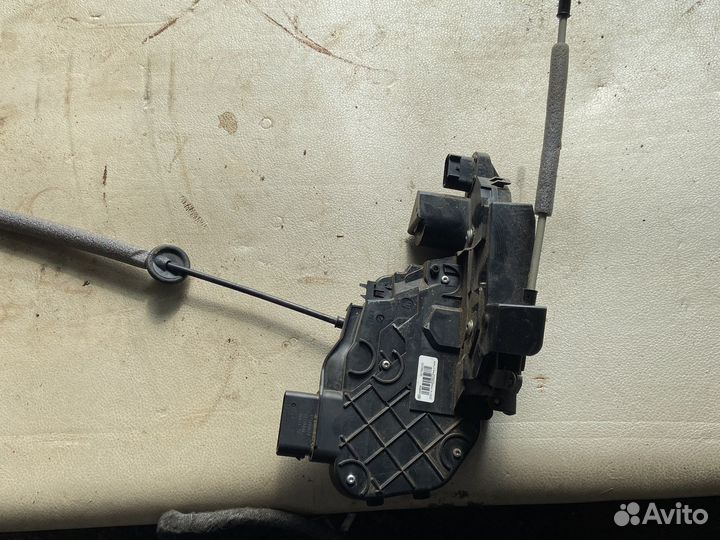 Замок Двери Задней Левой Volvo XC60