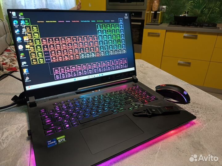 Игровой ноутбук Asus rog strix scar G17