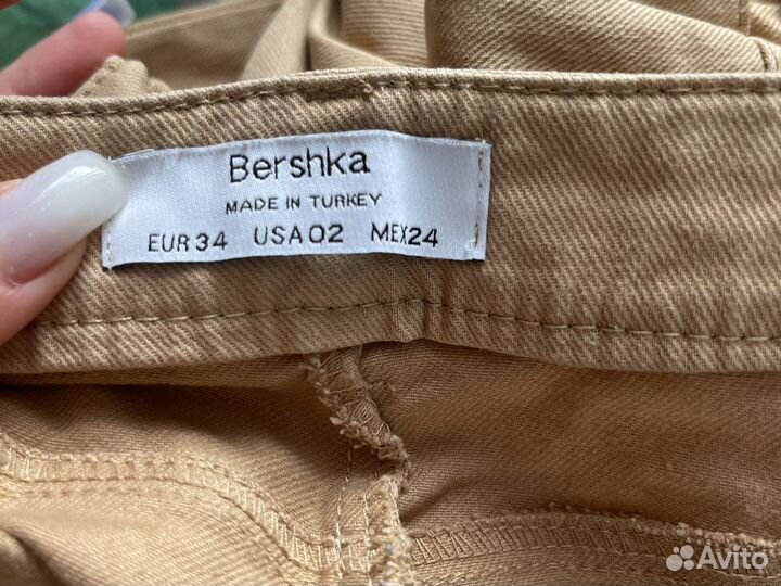 Джинсы bershka