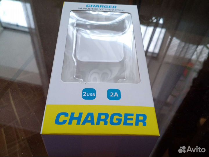 Зарядное устройство 2USB входа2А. 2 с 1USB 2.1A с