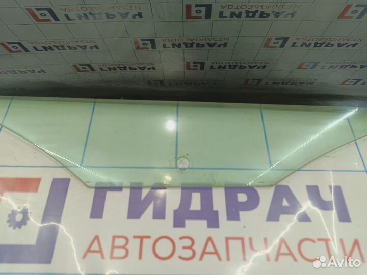 Стекло двери задней правой Volkswagen Polo Sedan