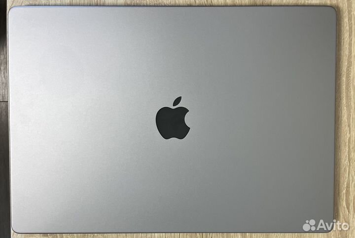 Apple MacBook M1 Pro