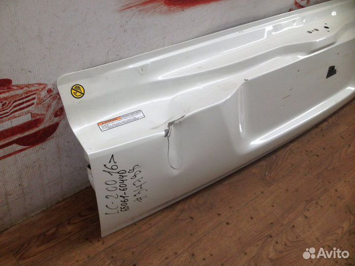 Дверь багажника Toyota Land Cruiser 200